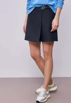 Skort longueur genou avec boucle
