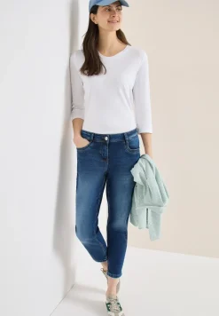 Slim Legs Jeans