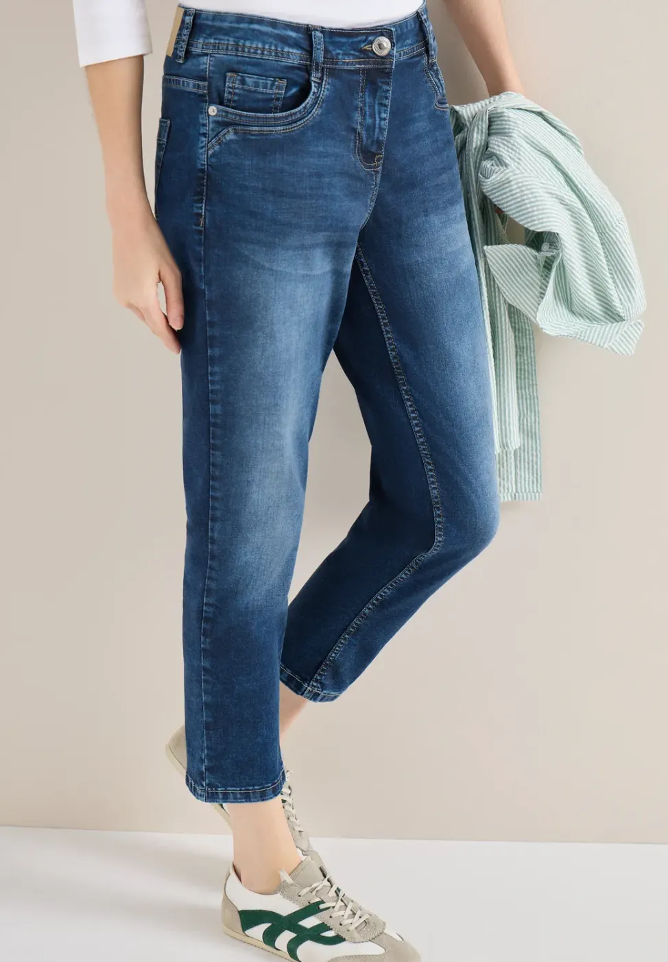 Slim Legs Jeans