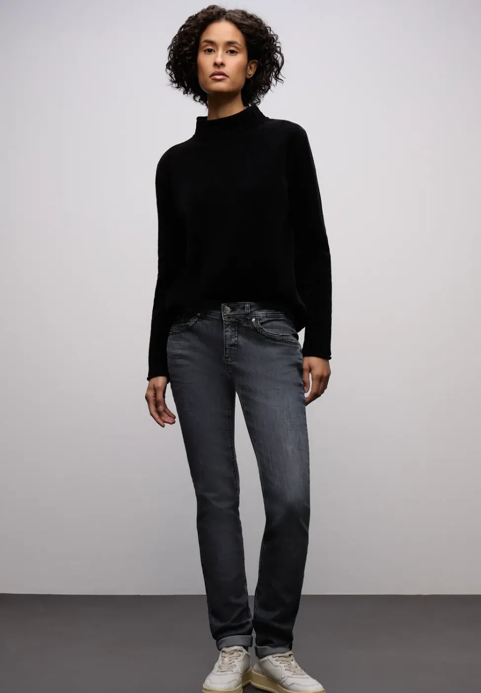 Slim Legs Jeans