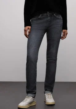Slim Legs Jeans