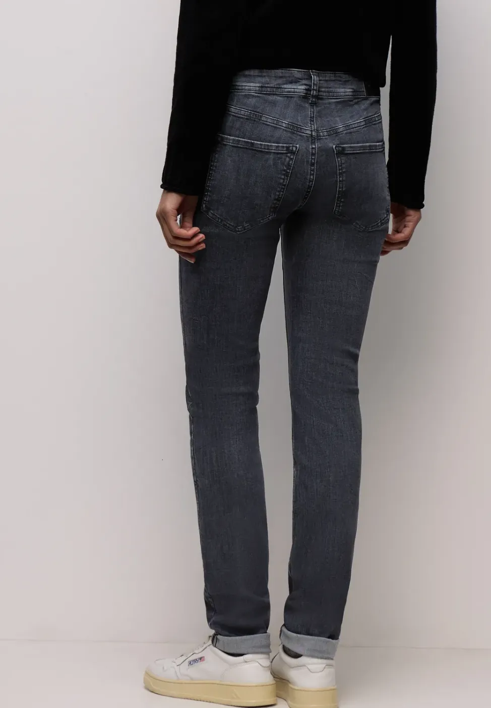 Slim Legs Jeans