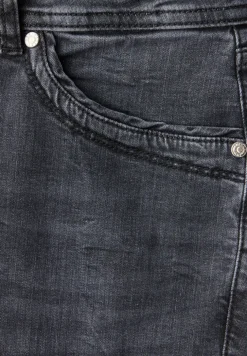 Slim Legs Jeans