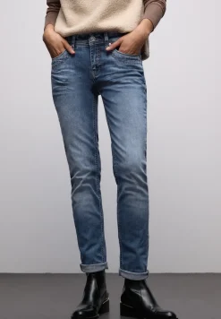 Slim Legs Jeans