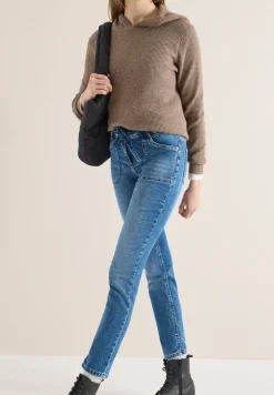 Slim Legs Jeans