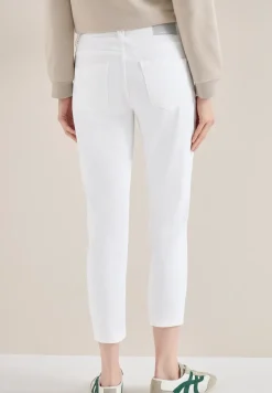 Slim Legs Jeans