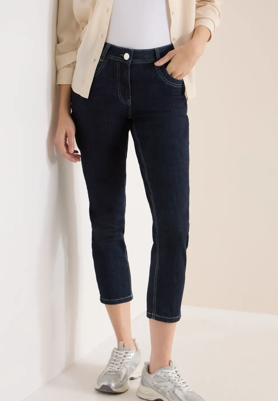 Slim Legs Jeans