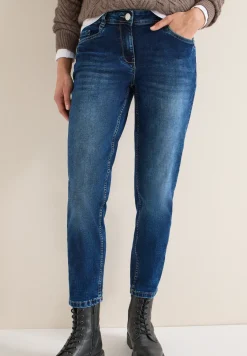 Slim Legs Jeans