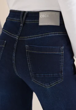 Slim Legs Jeans