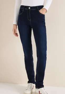 Slim Legs Jeans
