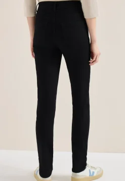 Slim Legs Jeans