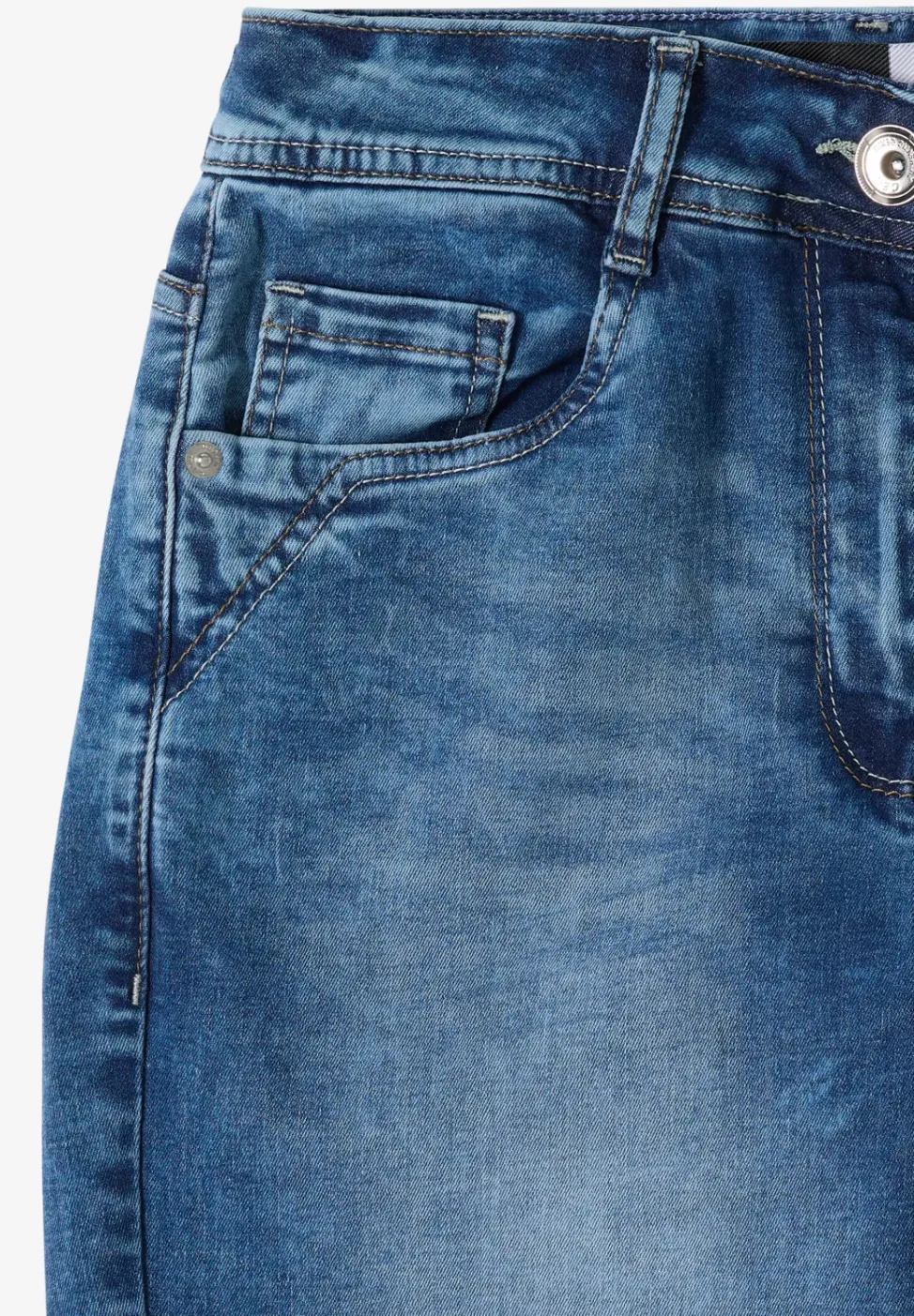 Slim Legs Jeans