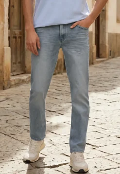 Slim Legs Jeans