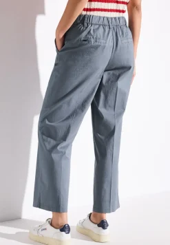Straight Legs Chino