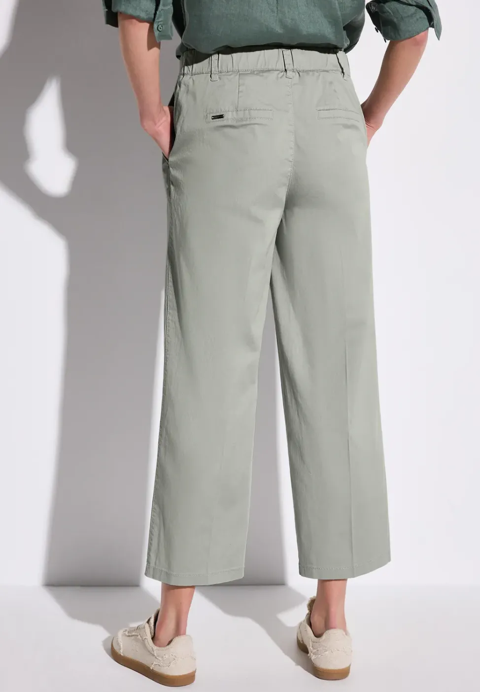 Straight Legs Chino