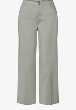Straight Legs Chino