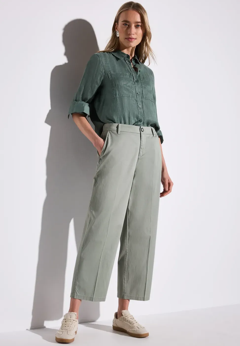 Straight Legs Chino