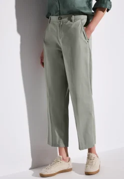 Straight Legs Chino