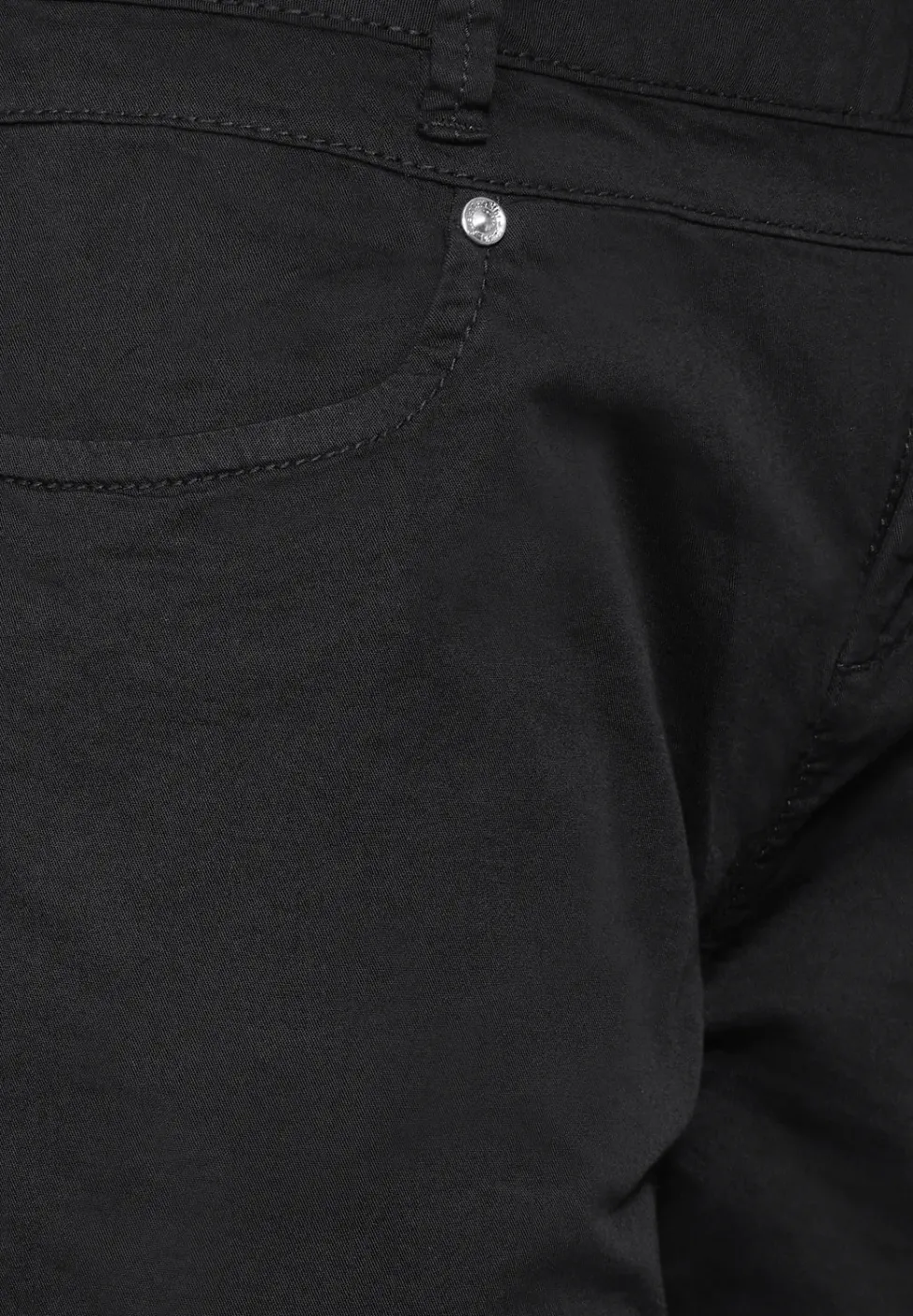 Style Yulius Straight Twill