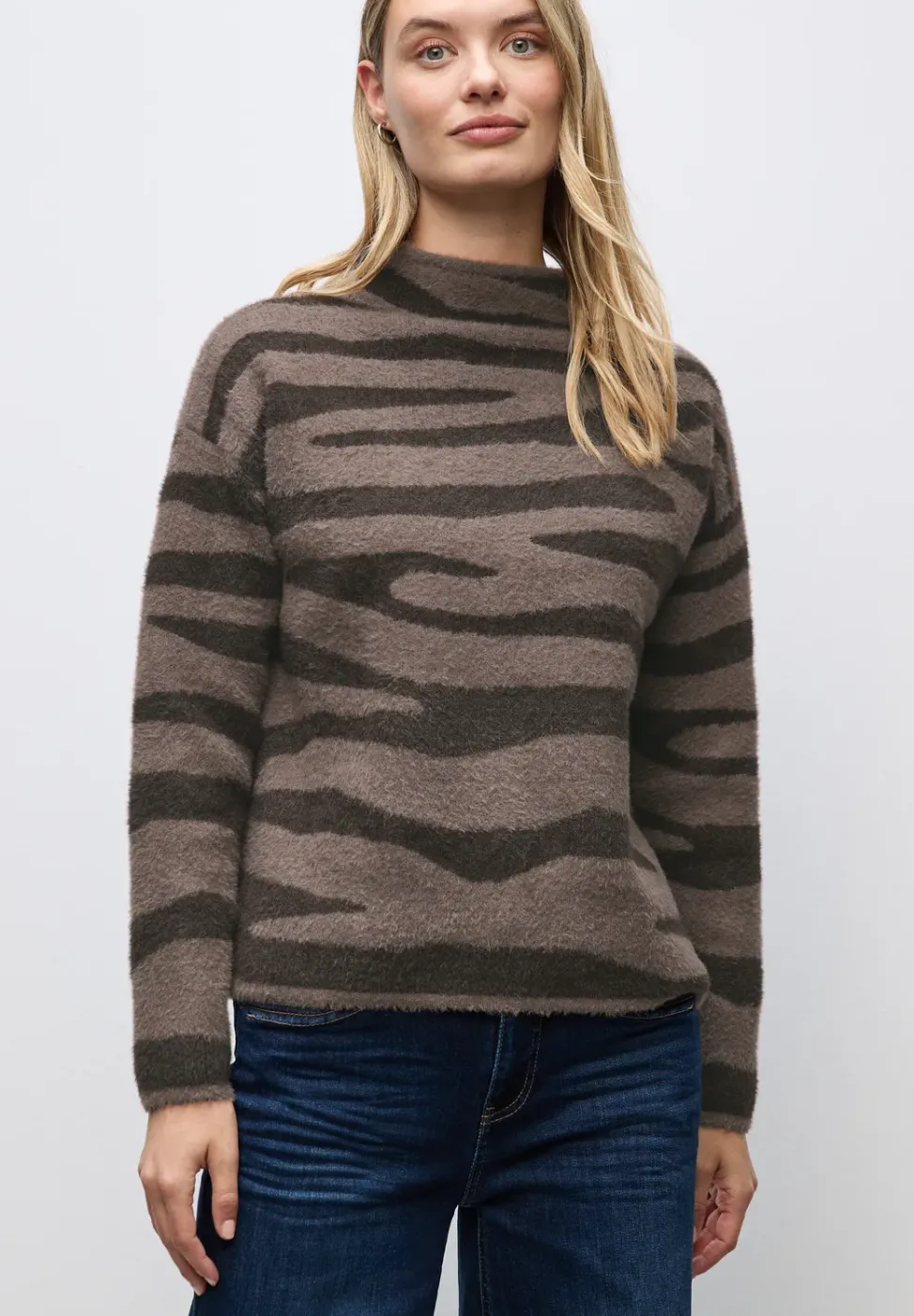 Sweat jacquard douillet