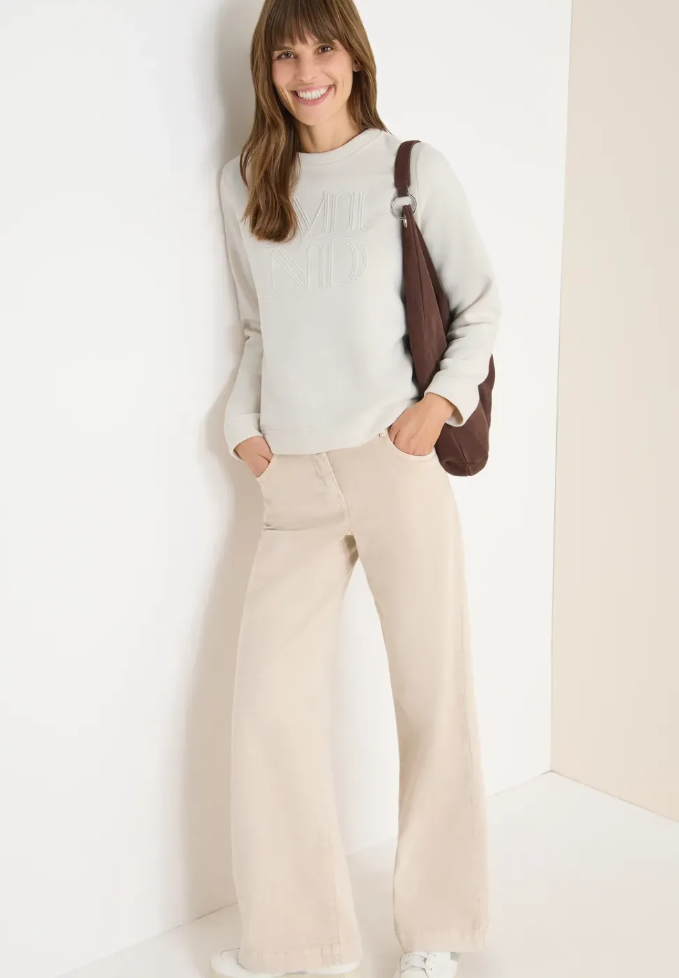Sweat-shirt avec broderie