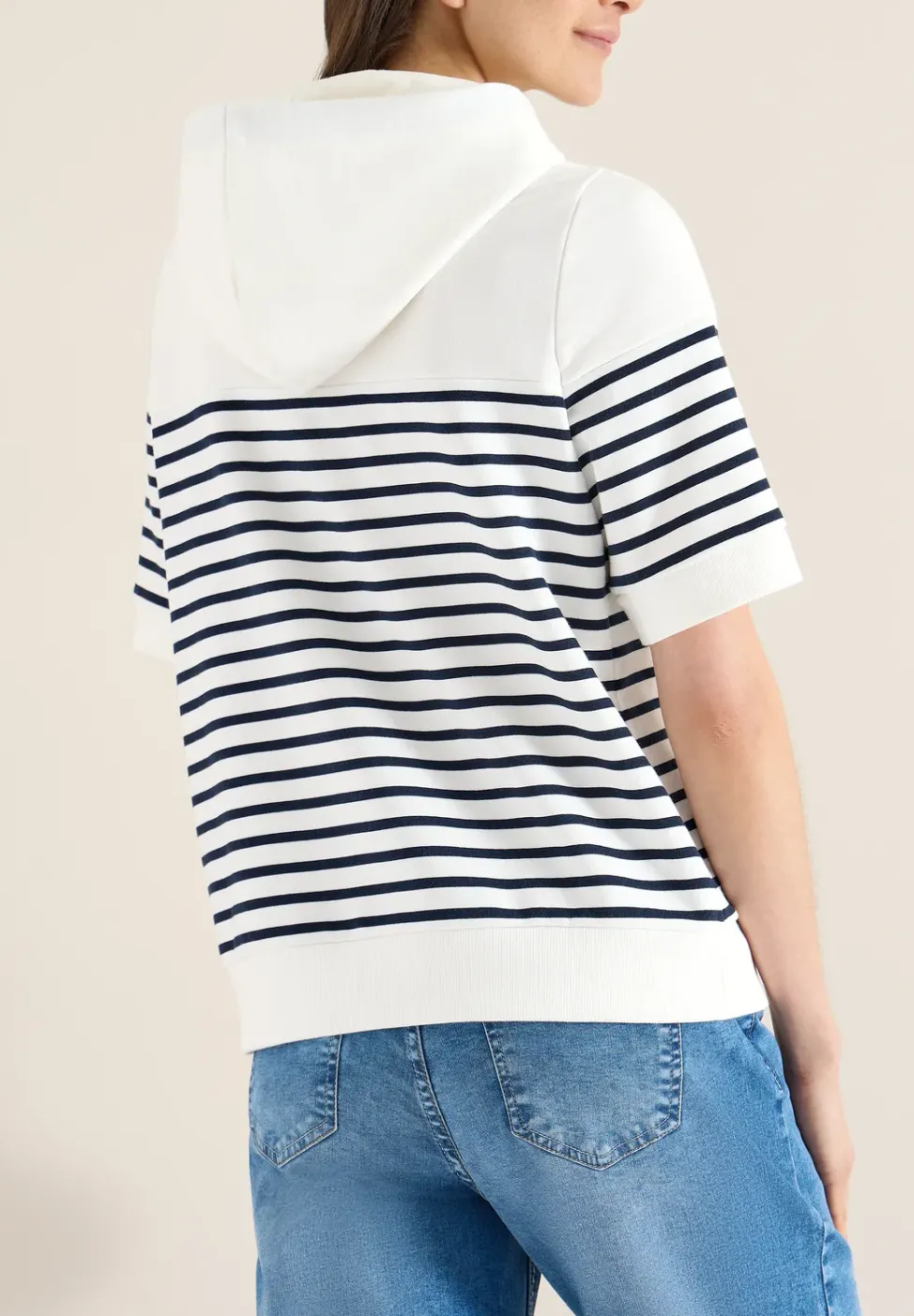 Sweat-shirt à manches courtes avec capuche et rayures