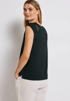 Top avec détails en mesh
