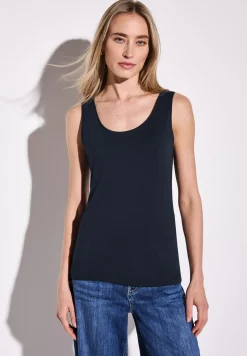Top basique en couleur unie