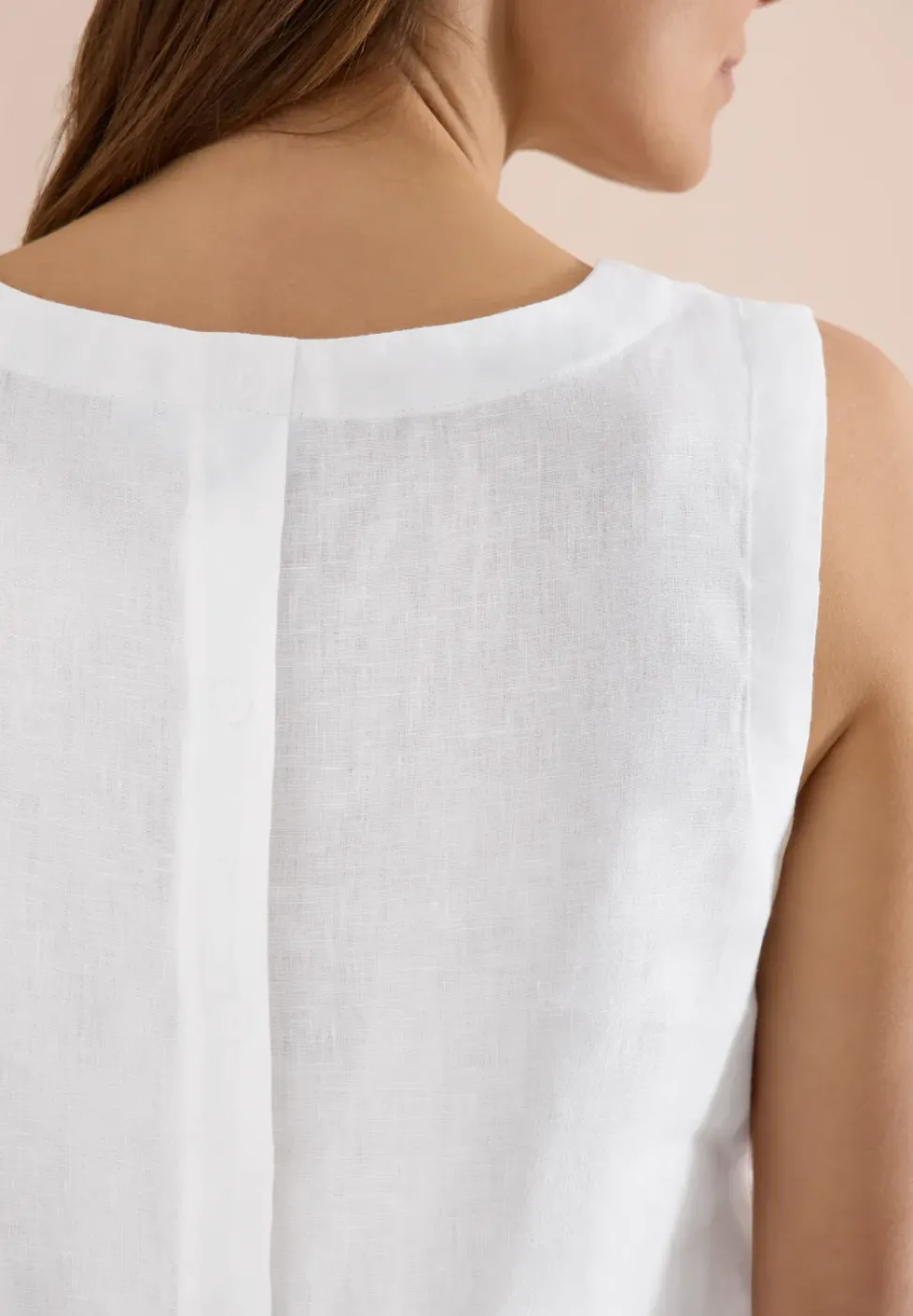 Top chemisier en lin avec détails de boutons