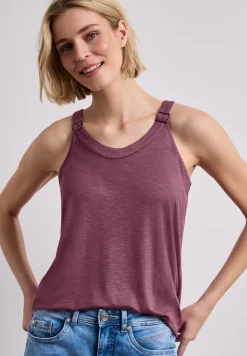 Top col V à détail anneaux