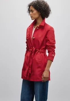 Trench-coat