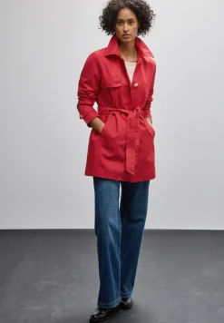 Trench-coat