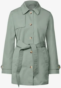 Trench-coat