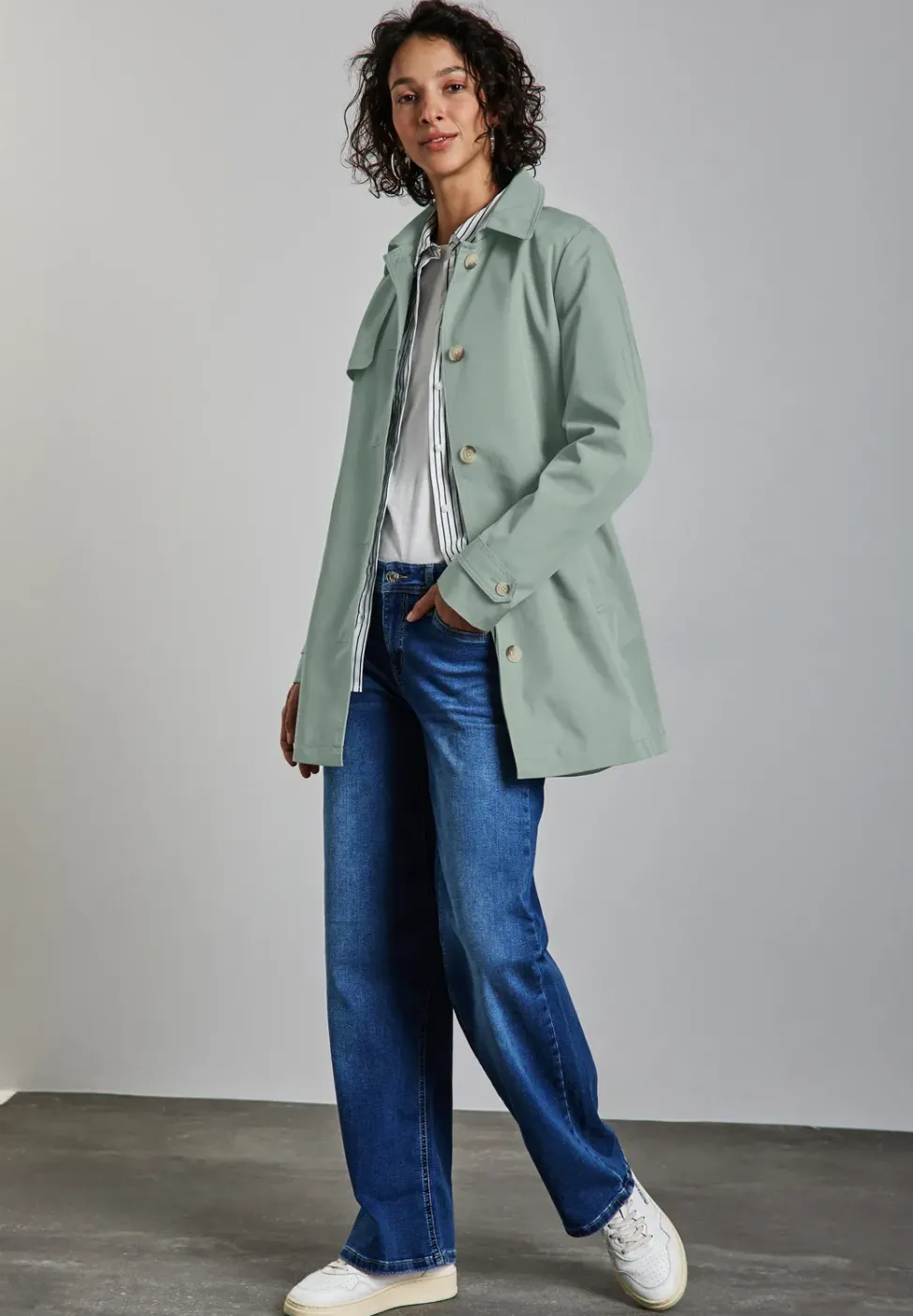Trench-coat