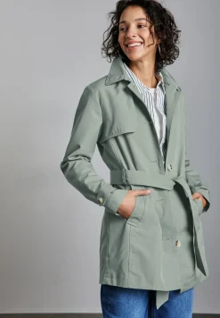 Trench-coat