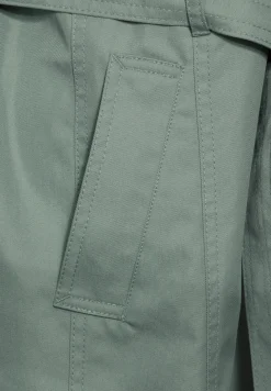 Trench-coat