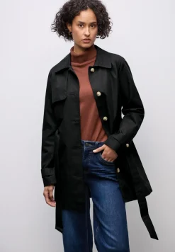 Trench-coat