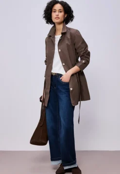 Trench-coat