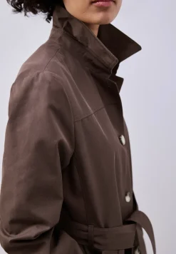 Trench-coat