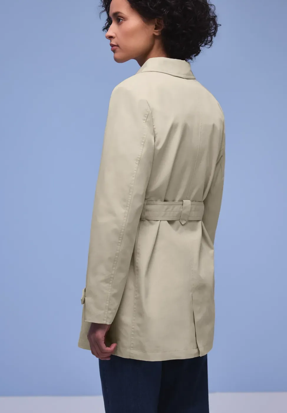 Trench-coat