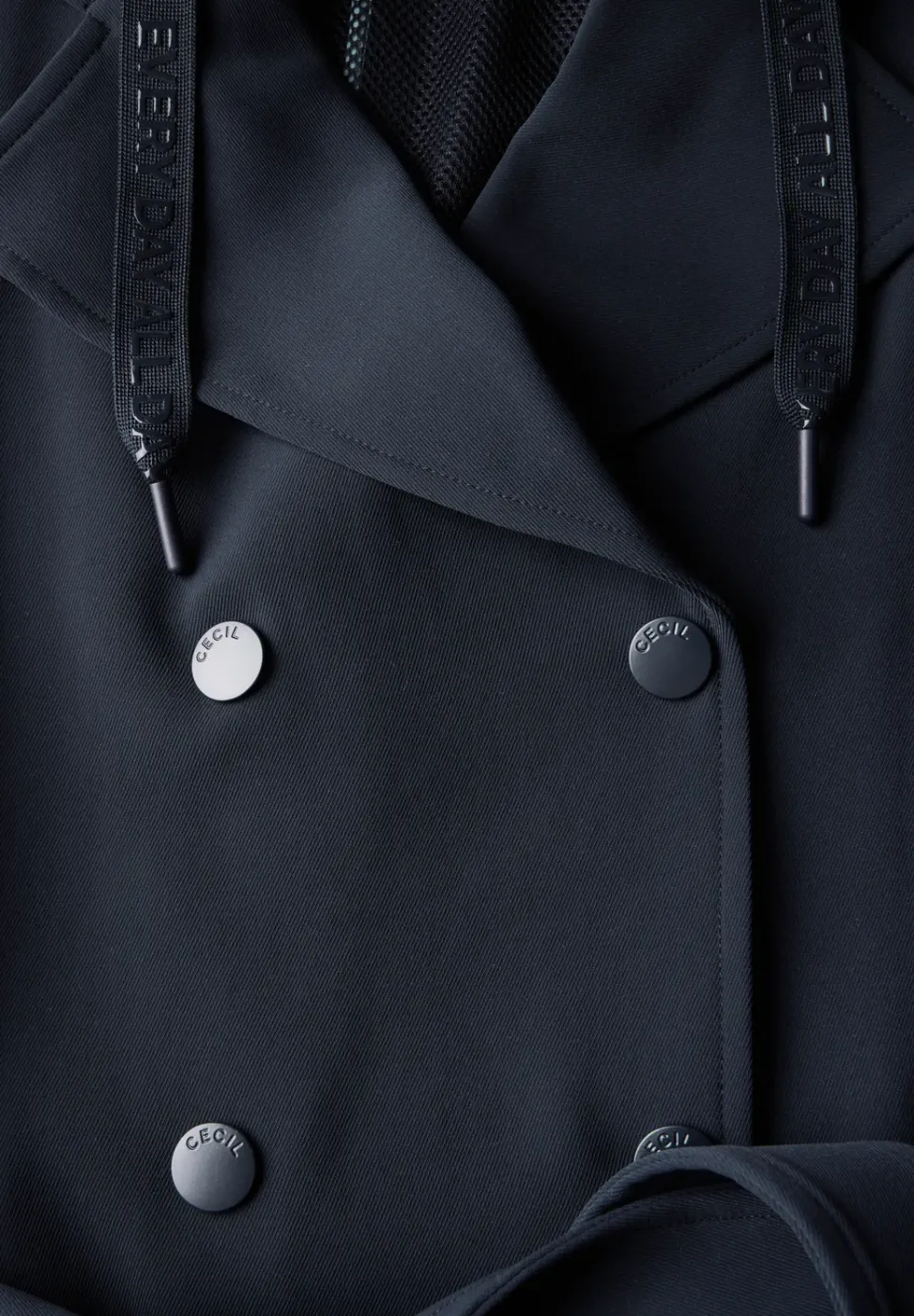 Trench-coat avec capuche