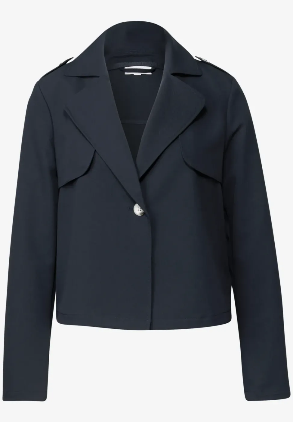 Trench-coat court