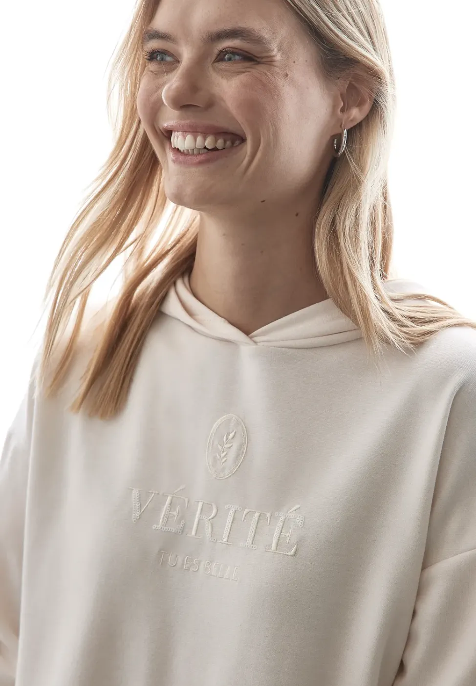 T-shirt à capuche avec broderie