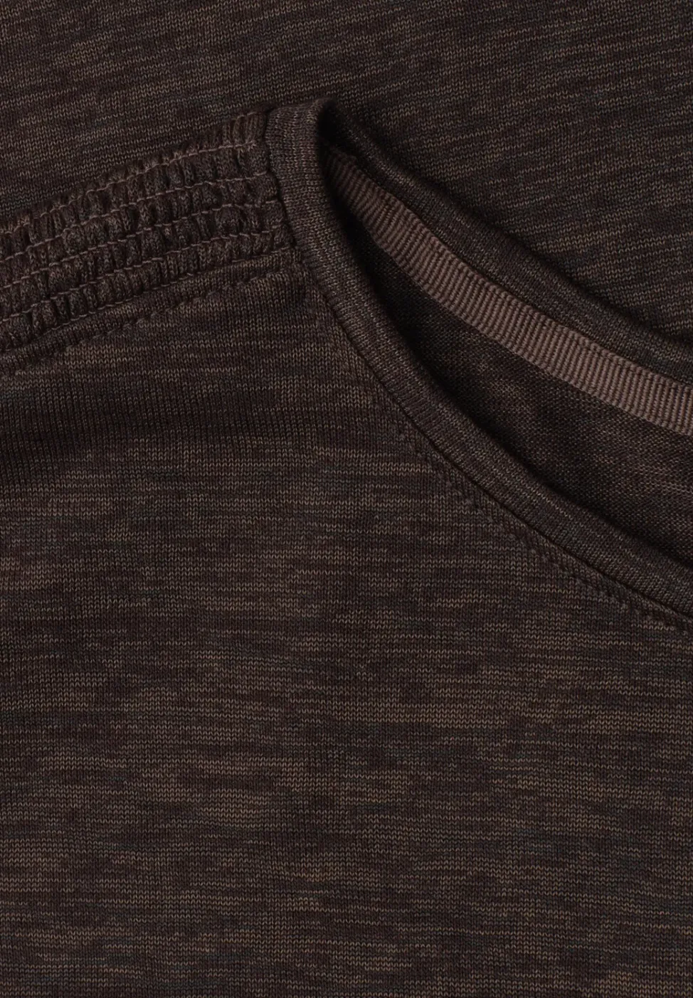 T-shirt à col bateau avec détail smocké