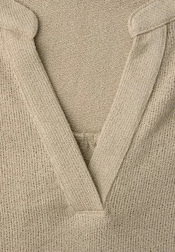 T-shirt à col fendu dans un look tricoté