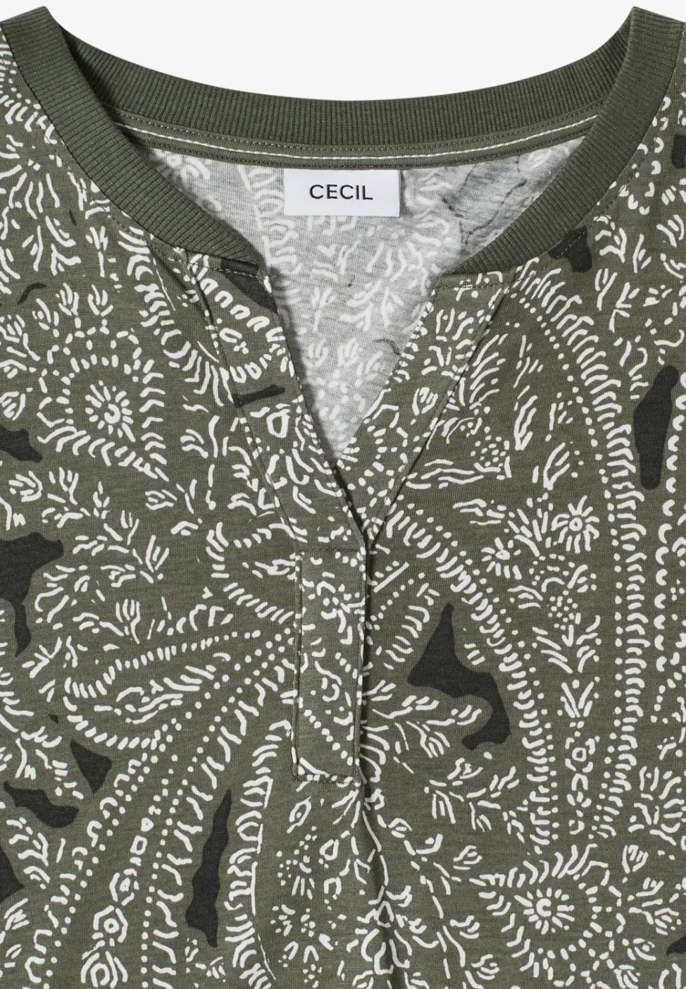 T-shirt à col fendu et motif paisley