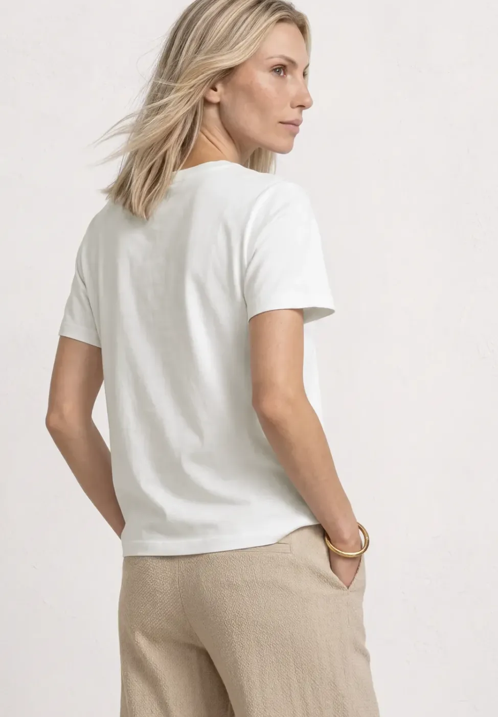 T-shirt à col rond avec détail de broderie
