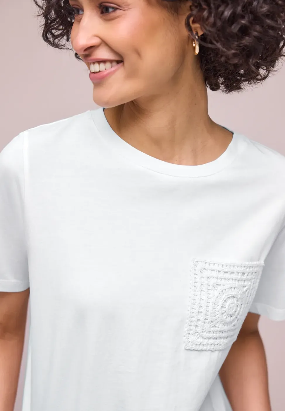T-shirt à col rond avec poche en croquet