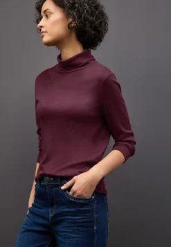 T-shirt à col roulé basique