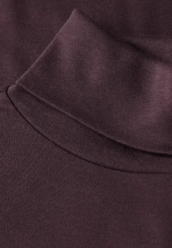 T-shirt à col roulé basique